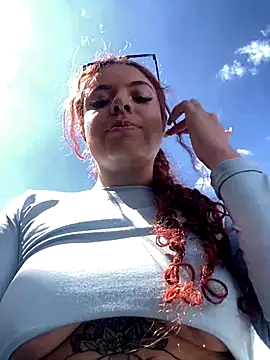 Snapshot of haally-mll chatting on October 26, 6:25 pm haally-mll online show from October 26, 6:25 pm