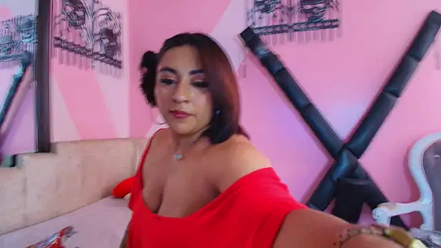 YiingandYang online show from December 1, 6:35 pm