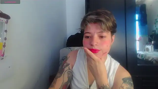 Mitsuha gate online show from January 18, 1:59 pm