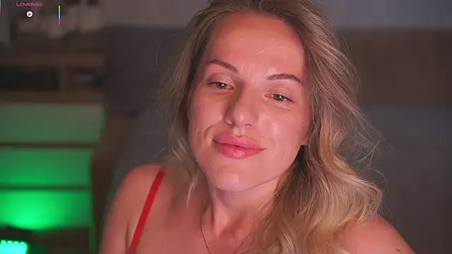 Vanille Mystery online show from June 9, 10:54 pm