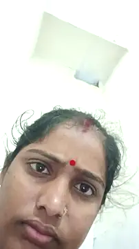Guriya0076 online show from May 2, 11:43 pm