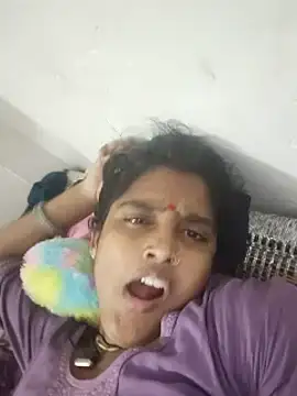 Guriya0076 online show from July 11, 4:32 pm