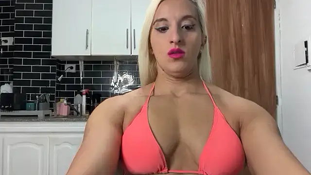 Snapshot of MUSCLEANGEL1 chatting on May 26, 2:57 pm MUSCLEANGEL1 online show from May 26, 2:57 pm