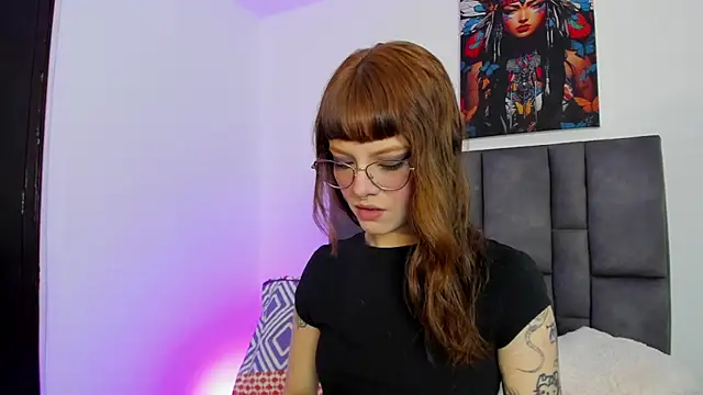 Snapshot of abby_jones2 chatting on October 25, 4:20 am abby jones2 online show from October 25, 4:20 am