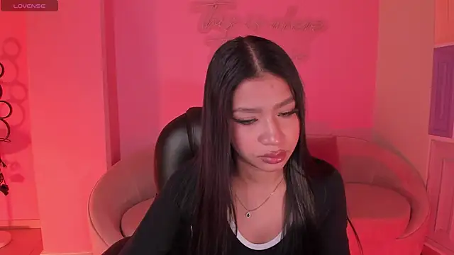 Snapshot of SophieHouston_ chatting on May 14, 3:13 am SophieHouston online show from May 14, 3:13 am