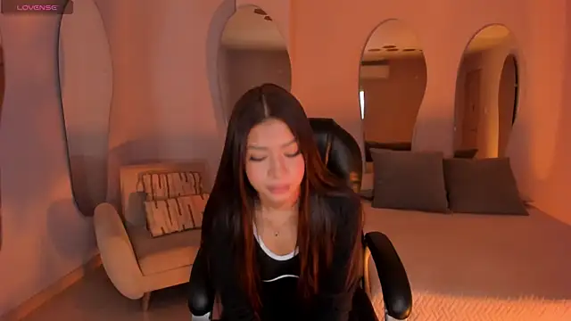 SophieHouston  online show from July 3, 3:13 am