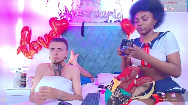 Snapshot of Asha_zuri_and_adam chatting on September 17, 12:40 pm Asha zuri and adam online show from September 17, 12:40 pm