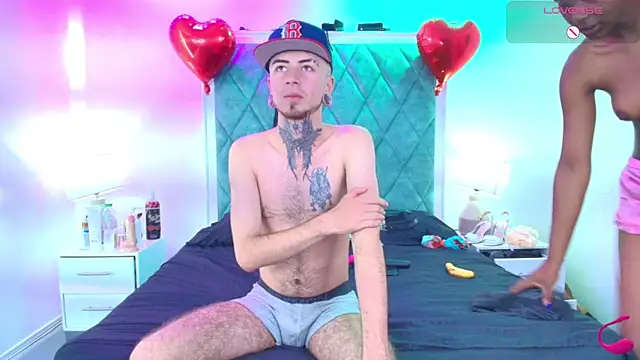 Snapshot of Asha_zuri_and_adam chatting on September 24, 12:41 pm Asha zuri and adam online show from September 24, 12:41 pm