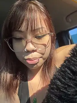 Snapshot of moan4mona chatting on June 15, 3:14 pm moan4mona online show from June 15, 3:14 pm