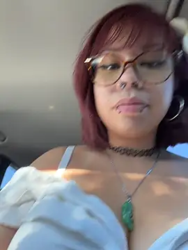 Snapshot of moan4mona chatting on July 29, 3:10 pm moan4mona online show from July 29, 3:10 pm