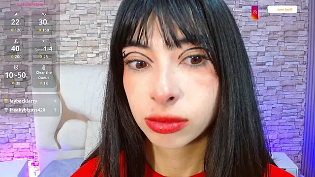 juno tay online show from October 5, 11:41 am