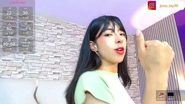 juno tay online show from October 24, 11:39 am