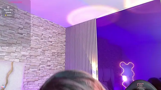 juno tay online show from November 17, 11:49 am