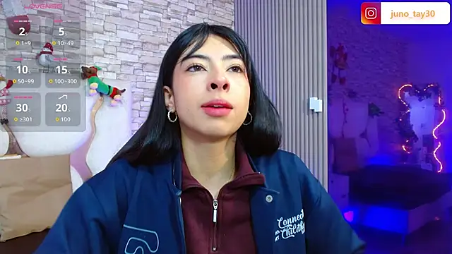 juno tay online show from December 15, 11:47 am