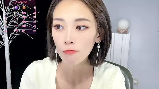 xiaoyue8888 online show from October 2, 2:29 am