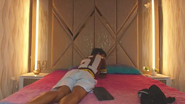 Hotcouple 222 online show from March 6, 7:21 pm