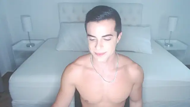 Snapshot of mr_hunterx chatting on May 7, 12:49 am mr hunterx online show from May 7, 12:49 am