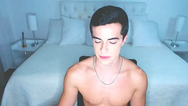 Snapshot of mr_hunterx chatting on July 22, 1:08 am mr hunterx online show from July 22, 1:08 am