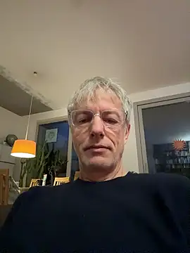 Snapshot of SexyLeon8 chatting on January 12, 6:29 am SexyLeon8 online show from January 12, 6:29 am