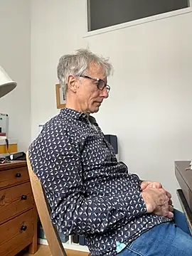 Snapshot of SexyLeon8 chatting on February 13, 10:33 am SexyLeon8 online show from February 13, 10:33 am