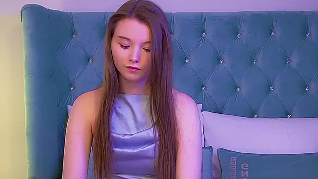 KeiraAsti online show from February 16, 6:04 pm