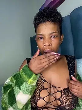 Caramel Mellow online show from December 21, 1:35 am