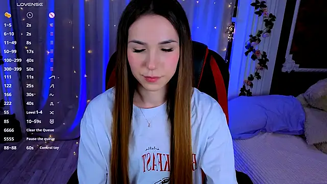 Snapshot of -CindyLou chatting on September 11, 8:42 pm -CindyLou online show from September 11, 8:42 pm