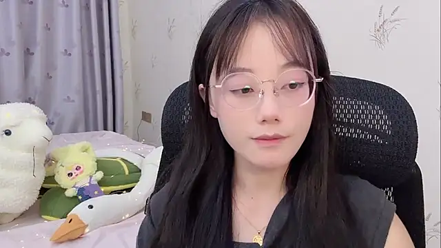 puppy-999 online show from May 29, 1:20 pm