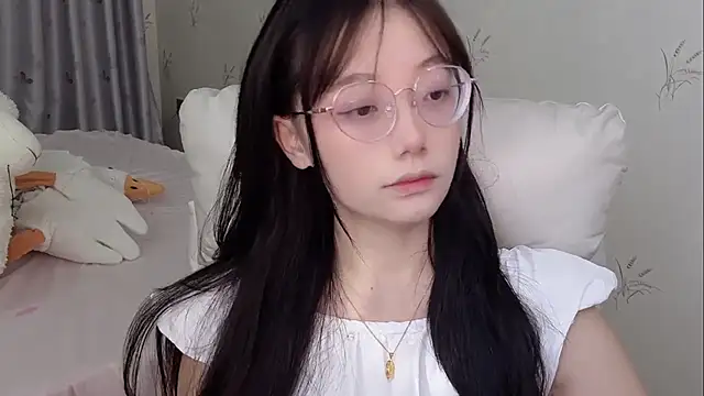 puppy-999 online show from June 15, 1:46 pm