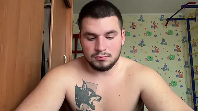 chiraq1945 online show from November 26, 7:09 am