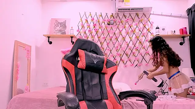 Akira Hime online show from February 27, 2:11 am