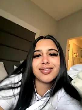 LilMisIndianx online show from October 20, 4:57 am