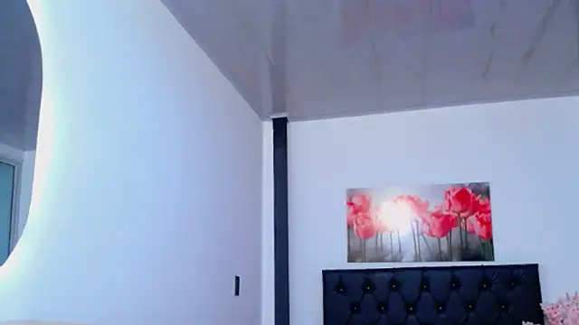 pinky f00x online show from January 5, 7:39 pm