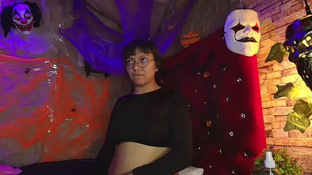 Snapshot of Victoria_Thompson1 chatting on October 25, 8:36 pm Victoria Thompson1 online show from October 25, 8:36 pm