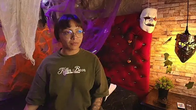 Snapshot of Victoria_Thompson1 chatting on October 30, 8:42 pm Victoria Thompson1 online show from October 30, 8:42 pm