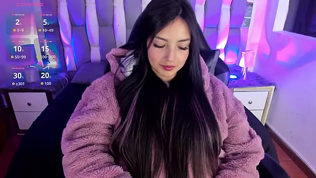 Adaara Rey online show from October 22, 7:46 pm