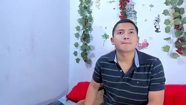 NataliaAndJulliam online show from February 3, 3:48 am