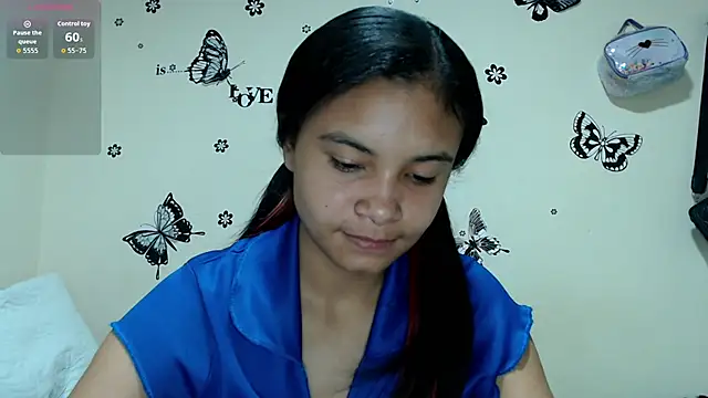 Snapshot of liz7skinny chatting on July 22, 9:28 pm liz7skinny online show from July 22, 9:28 pm