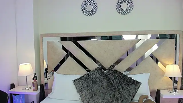 ximena vasquez8 online show from March 16, 3:01 am