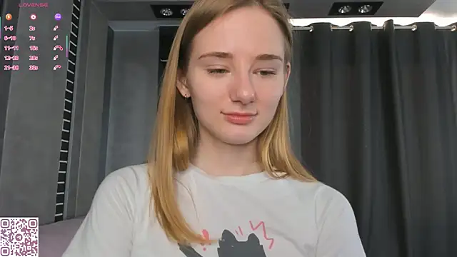 ElvinaRose online show from October 20, 3:40 am