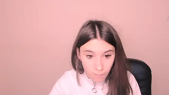 Snapshot of RosaRay_ chatting on November 7, 8:03 am RosaRay online show from November 7, 8:03 am