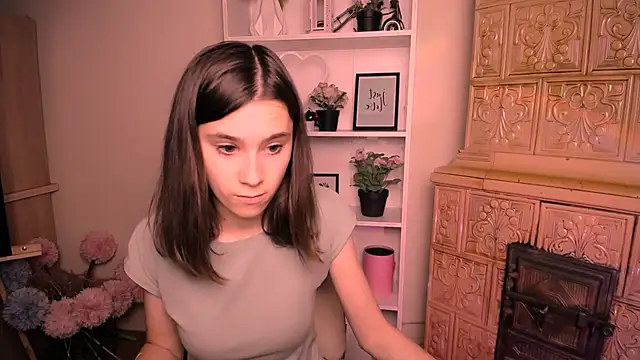 Snapshot of RosaRay_ chatting on May 28, 6:10 am RosaRay online show from May 28, 6:10 am
