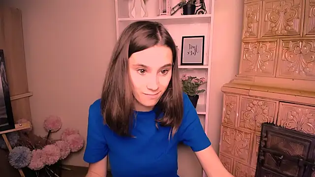 Snapshot of RosaRay_ chatting on June 3, 6:16 am RosaRay online show from June 3, 6:16 am