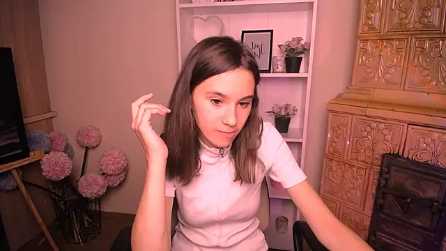 Snapshot of RosaRay_ chatting on July 7, 6:47 am RosaRay online show from July 7, 6:47 am