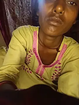 Snapshot of Babhi_Love chatting on June 18, 10:47 pm Babhi Love online show from June 18, 10:47 pm