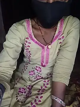 Snapshot of Babhi_Love chatting on July 25, 6:44 am Babhi Love online show from July 25, 6:44 am