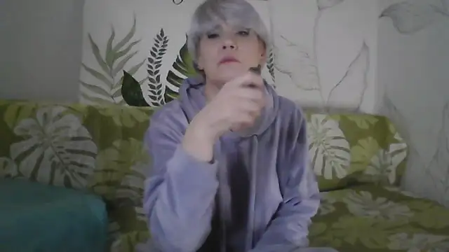 Catty Lady online show from December 17, 6:25 pm