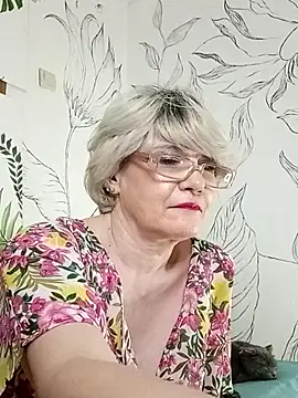 Snapshot of Catty_Lady chatting on May 12, 6:38 pm Catty Lady online show from May 12, 6:38 pm