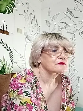 Snapshot of Catty_Lady chatting on May 18, 7:31 pm Catty Lady online show from May 18, 7:31 pm