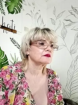 Snapshot of Catty_Lady chatting on May 29, 8:18 pm Catty Lady online show from May 29, 8:18 pm